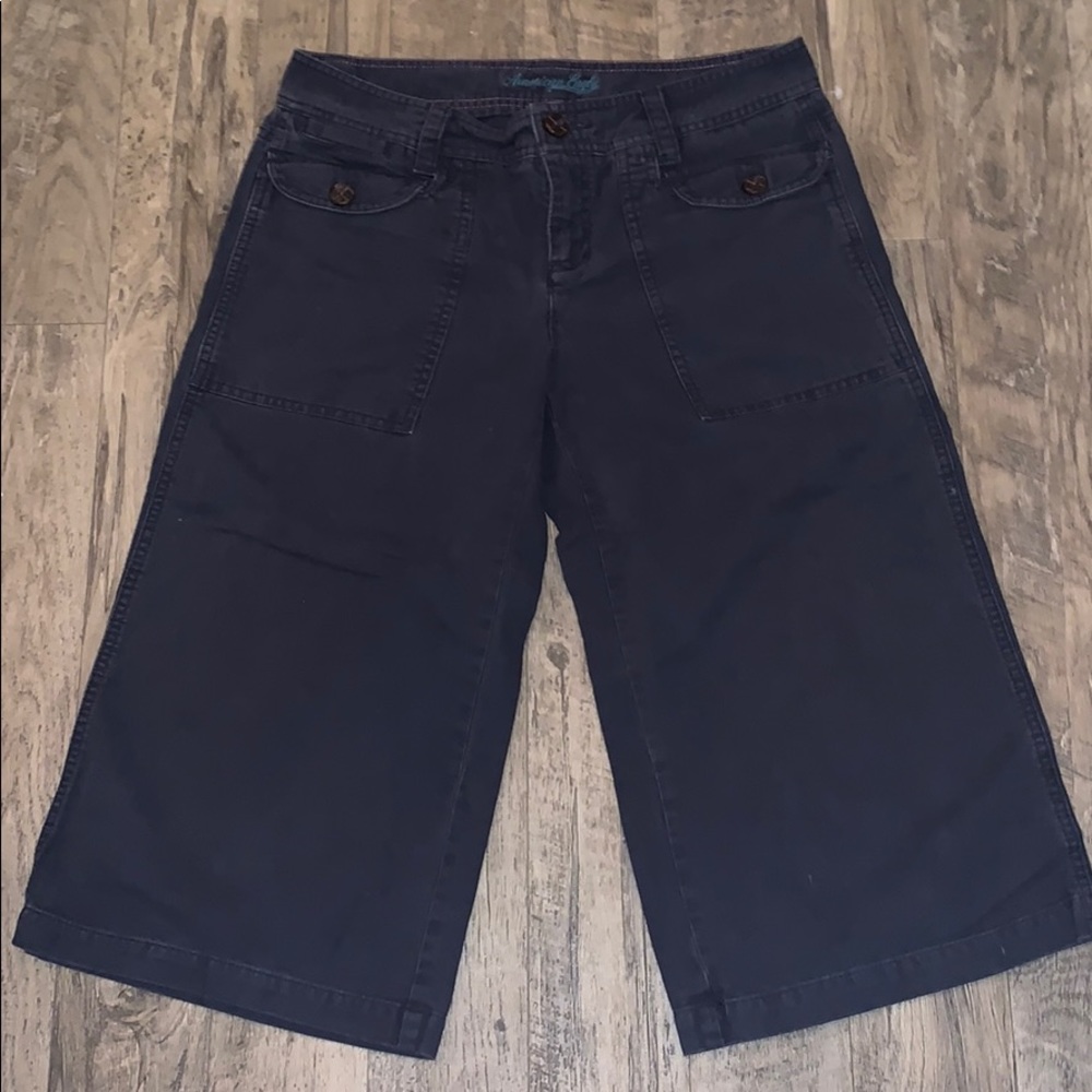 American Eagle Navy Wide Leg Capris 8